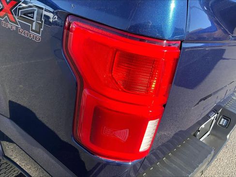 Used 2020 Ford F150 Lariat w/ FX4 Off-Road Package image 28