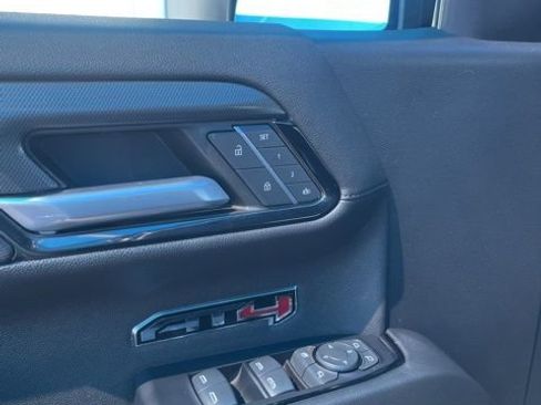 Used 2022 GMC Sierra 1500 AT4 image 13