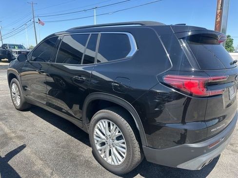 Used 2024 GMC Acadia Elevation w/ Luxury Package FWD image 12