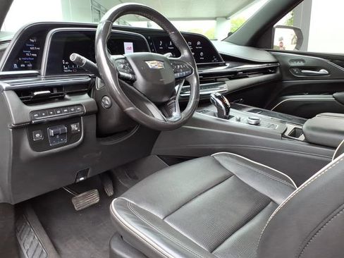 Used 2021 Cadillac Escalade Sport w/ Driver Assist Tech Package AWD/4WD image 13