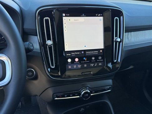 New 2026 Volvo XC40 B5 Plus w/ Protection Package Premier image 28