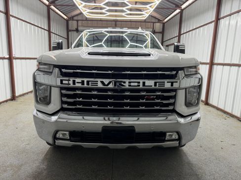 Used 2020 Chevrolet Silverado 2500 LTZ w/ LTZ Premium Package AWD/4WD image 2