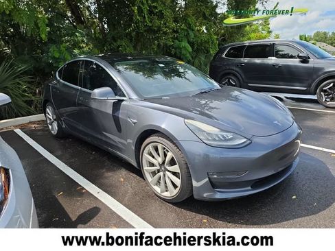 Used 2018 Tesla Model 3 Long Range RWD image 1