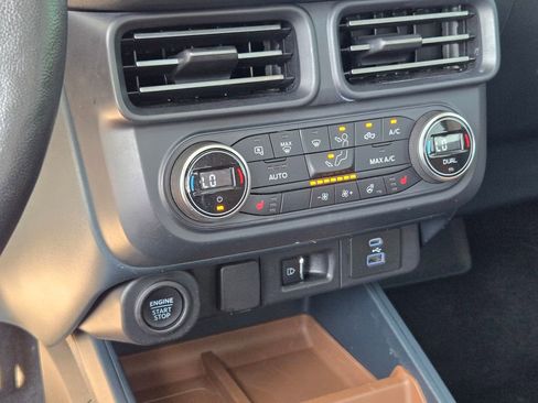 Used 2022 Ford Maverick Lariat w/ Lariat Luxury Package image 38