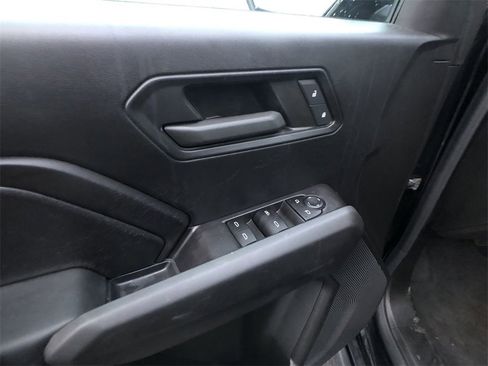 Used 2023 Chevrolet Colorado Trail Boss w/ Technology Package image 13