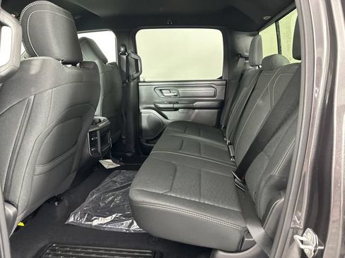 New 2026 RAM 1500 Express AWD/4WD image 13