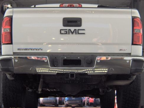 Used 2015 GMC Sierra 1500 SLT w/ SLT Crew Cab Value Package AWD/4WD image 7