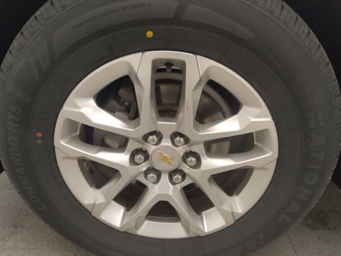 Used 2020 Chevrolet Traverse LS image 31