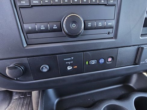 New 2024 Chevrolet Express 2500 w/ Driver Convenience Package image 19