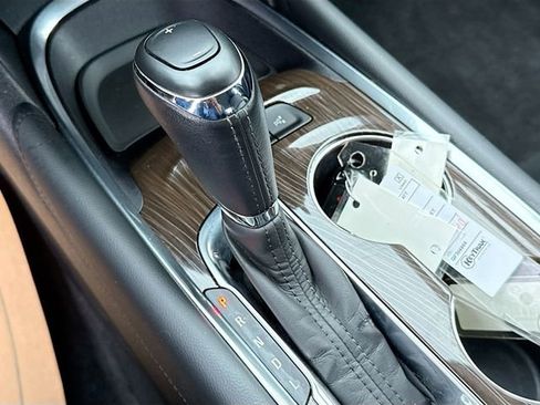 Used 2016 Chevrolet Malibu Premier w/ Driver Confidence Package II image 18