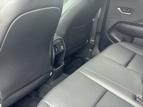 Used 2024 Hyundai Kona Limited AWD/4WD image 30