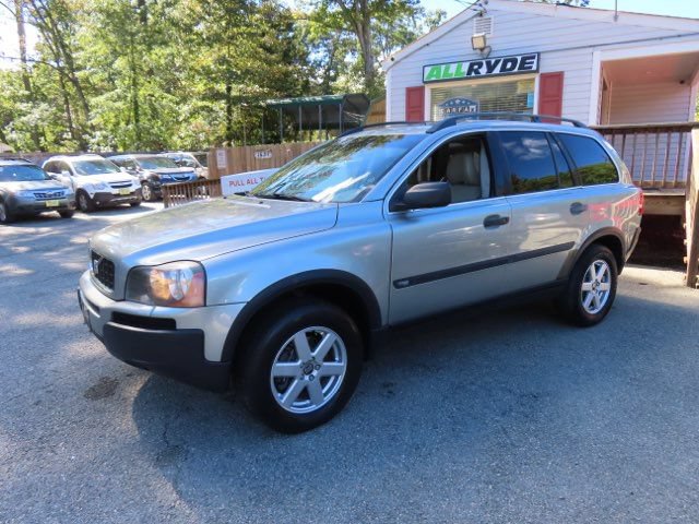 Used 2005 Volvo XC90 2.5T AWD/4WD image 1