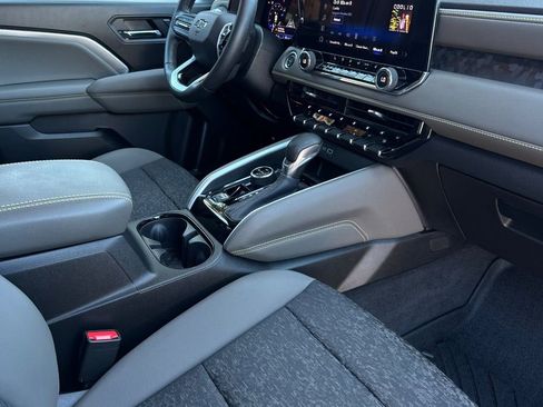 Certified 2024 Chevrolet Colorado ZR2 w/ Safety Package image 17