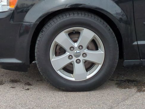 Used 2013 Dodge Grand Caravan SE image 14