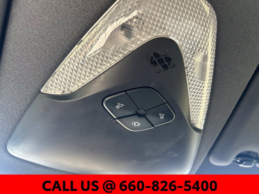 Used 2019 Toyota C-HR LE FWD image 15