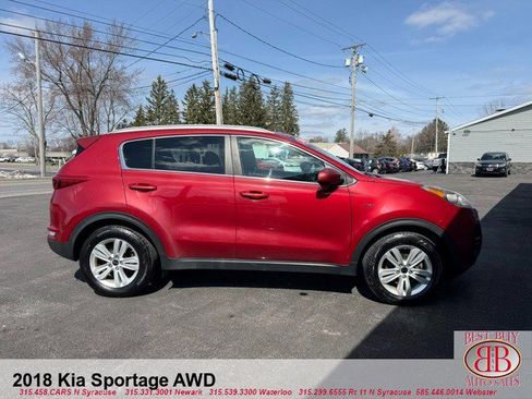 Used 2018 Kia Sportage LX w/ LX Popular Package image 2
