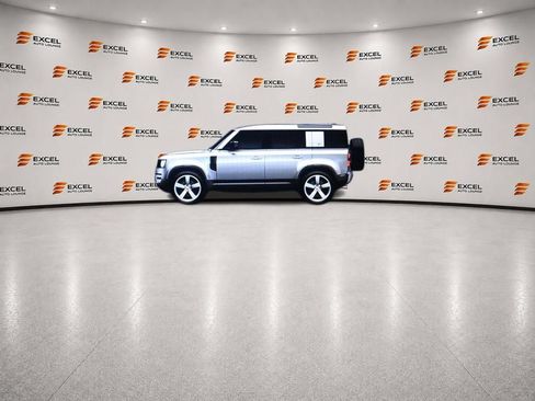 Used 2023 Land Rover Defender 110 X-Dynamic SE AWD/4WD image 24