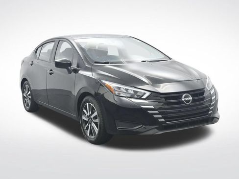 Used 2025 Nissan Versa SV FWD image 3
