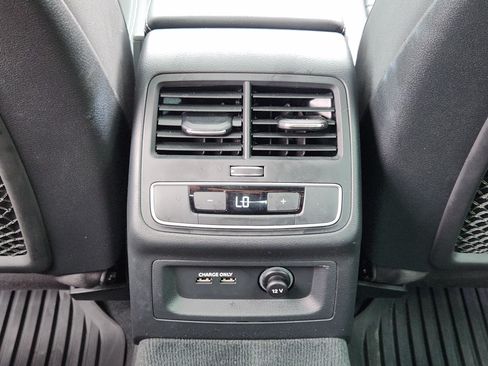 Used 2021 Audi A4 2.0T Premium Plus w/ Premium Plus Package AWD/4WD image 32