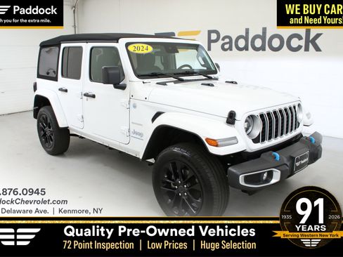 Used 2024 Jeep Wrangler Unlimited Sahara AWD/4WD image 1