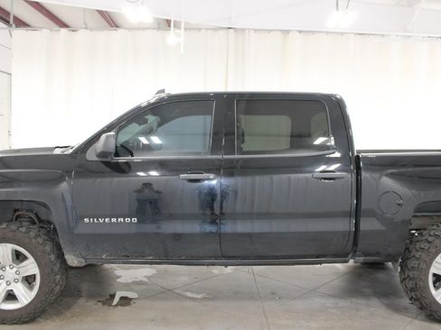 Used 2018 Chevrolet Silverado 1500 Custom w/ Custom Value Package AWD/4WD image 6