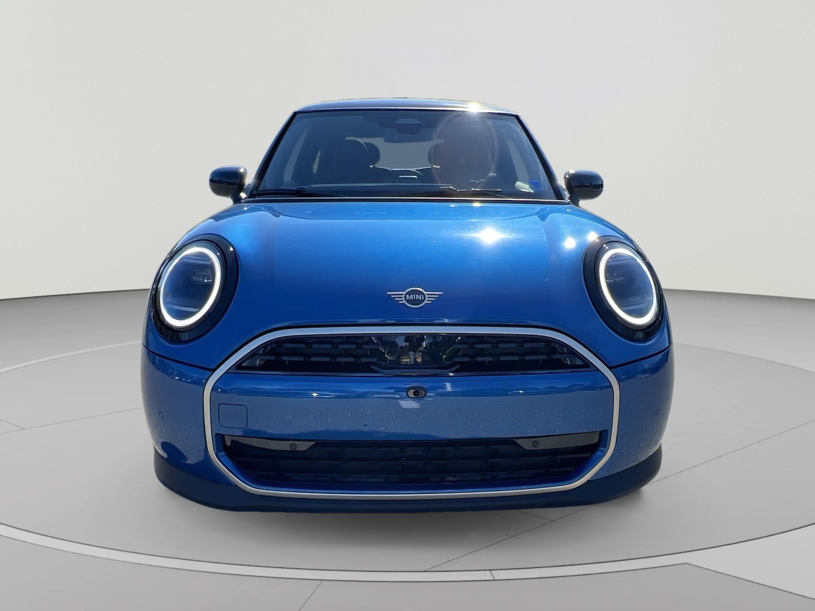New 2026 MINI Cooper 2-Door Hardtop FWD image 8