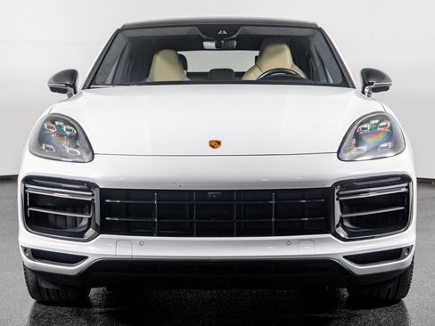Used 2023 Porsche Cayenne Turbo w/ Premium Package Plus (PI3) image 22