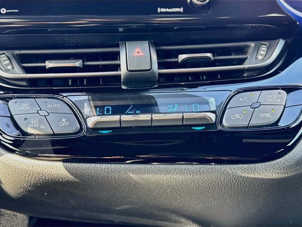 Used 2020 Toyota C-HR XLE FWD image 17