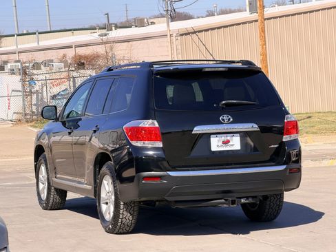 Used 2013 Toyota Highlander SE image 10