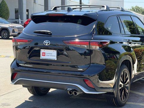 Certified 2024 Toyota Highlander XSE FWD image 7