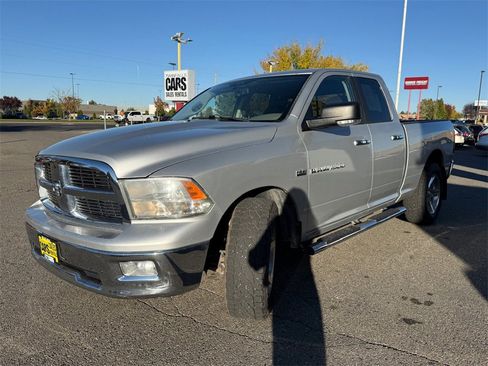 Used 2012 RAM 1500 Big Horn image 4