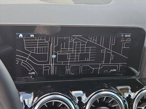 New 2025 Mercedes-Benz GLA 250 image 13