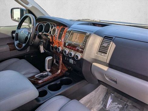 Used 2010 Toyota Sequoia Limited image 23