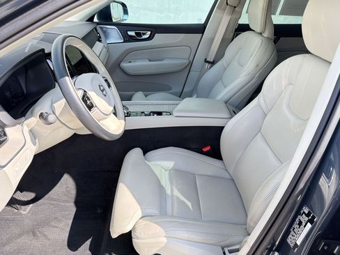 Used 2021 Volvo XC60 T8 Inscription w/ Protection Package Premier AWD/4WD image 5