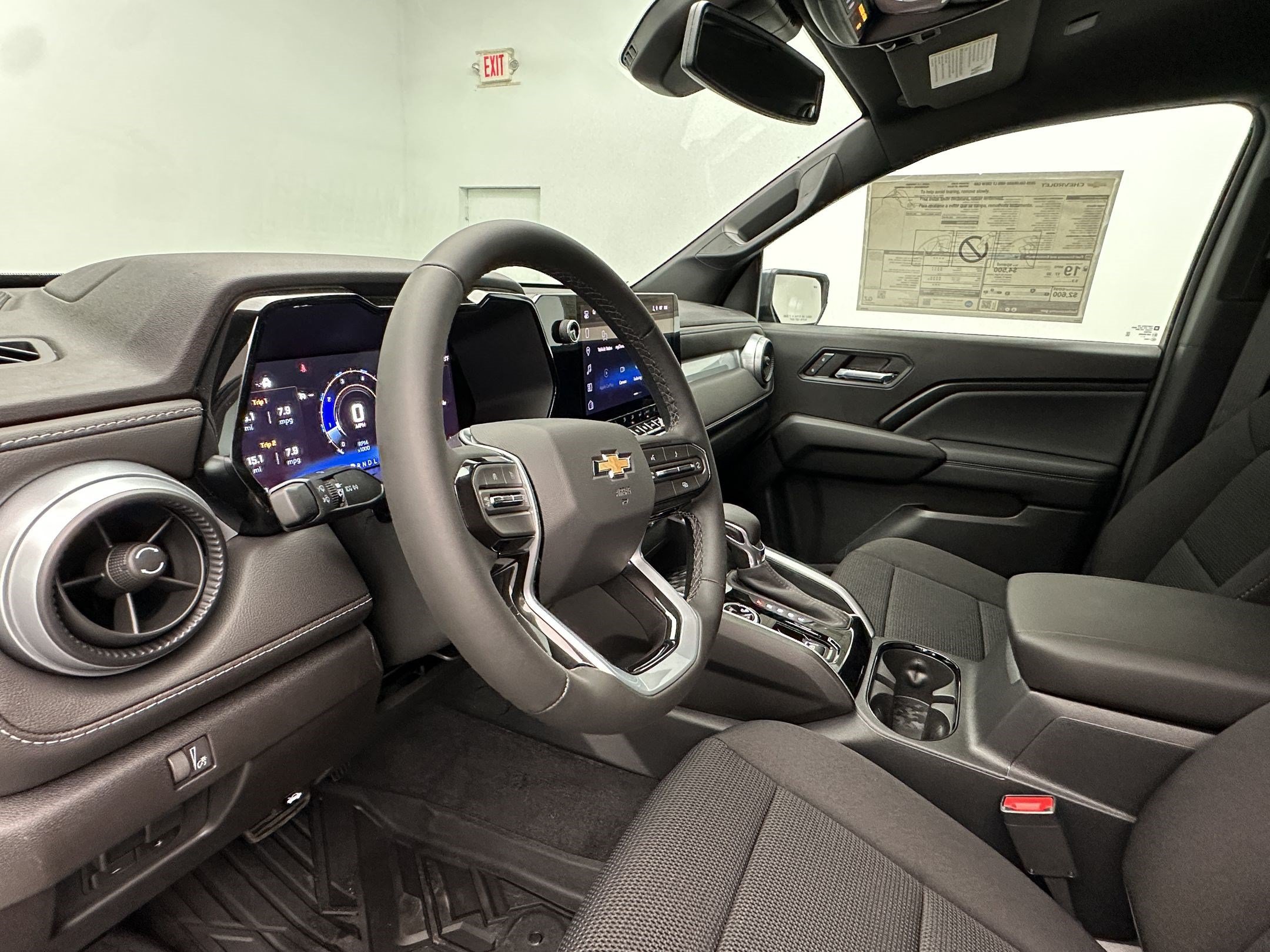 New 2026 Chevrolet Colorado LT w/ Advanced Trailering Package AWD/4WD image 4