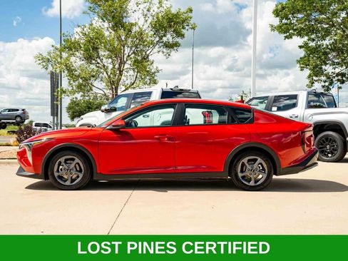 Used 2025 Kia K4 FWD image 2
