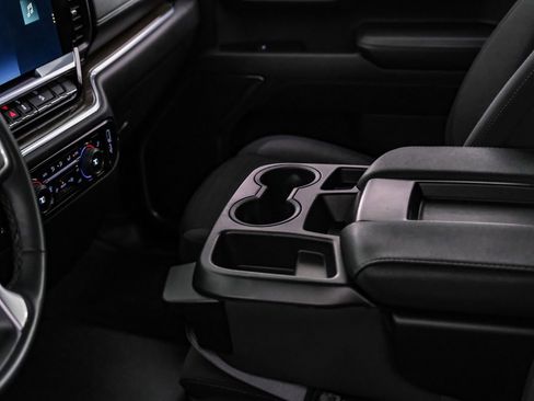 Used 2024 Chevrolet Silverado 1500 LT w/ Z71 Off-Road Package image 18