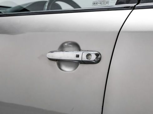 Used 2015 Kia Sorento EX image 48