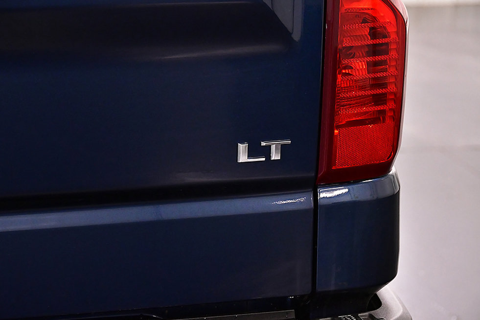 Used 2023 Chevrolet Silverado 1500 LT AWD/4WD image 14