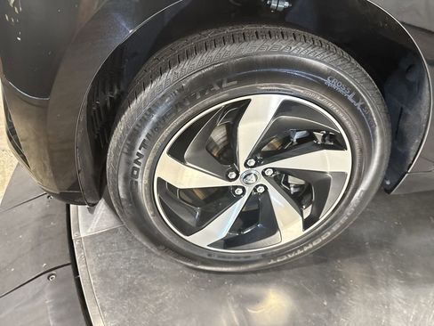 Used 2025 Jaguar F-PACE R-Dynamic S image 10