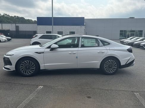 New 2025 Hyundai Sonata Limited image 7