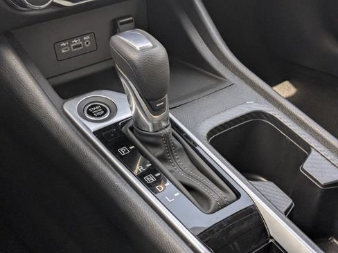 Used 2022 Nissan Sentra SV FWD image 23