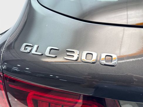 Used 2022 Mercedes-Benz GLC 300 w/ AMG Line image 23