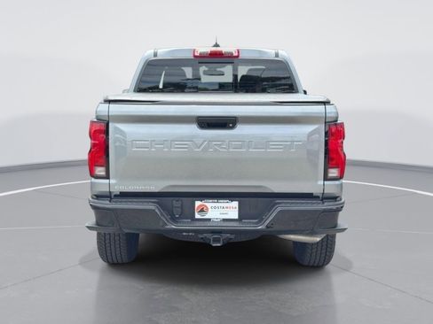 Used 2025 Chevrolet Colorado Z71 w/ Technology Package AWD/4WD image 4