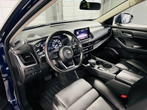 Used 2024 Nissan Rogue SV w/ SV Premium Package FWD image 21