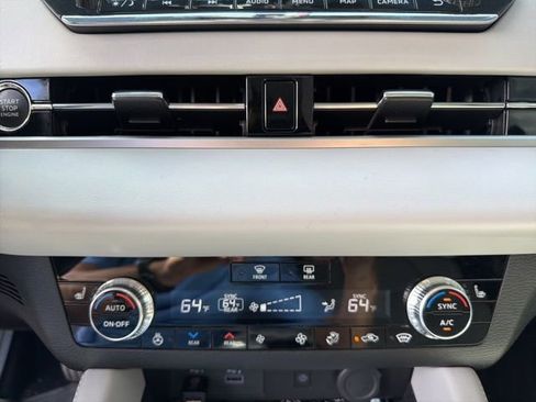 Used 2024 Mitsubishi Outlander SEL AWD/4WD image 27