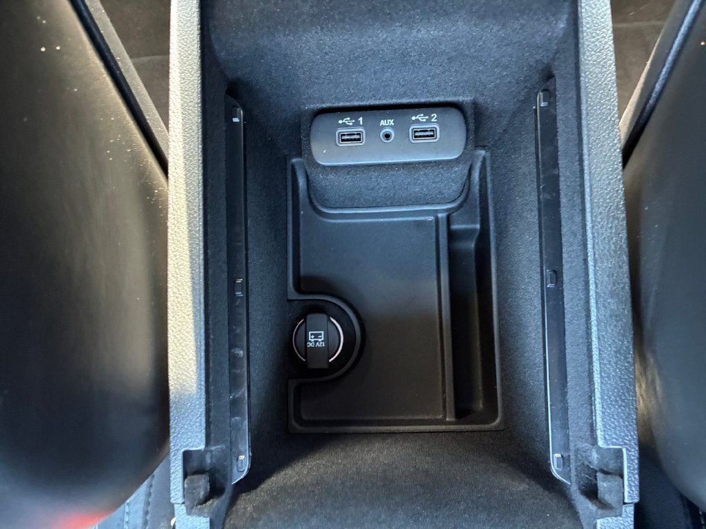 Used 2023 Dodge Charger SXT w/ Plus Group RWD image 6