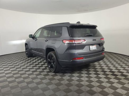 Used 2025 Jeep Grand Cherokee L Altitude image 6