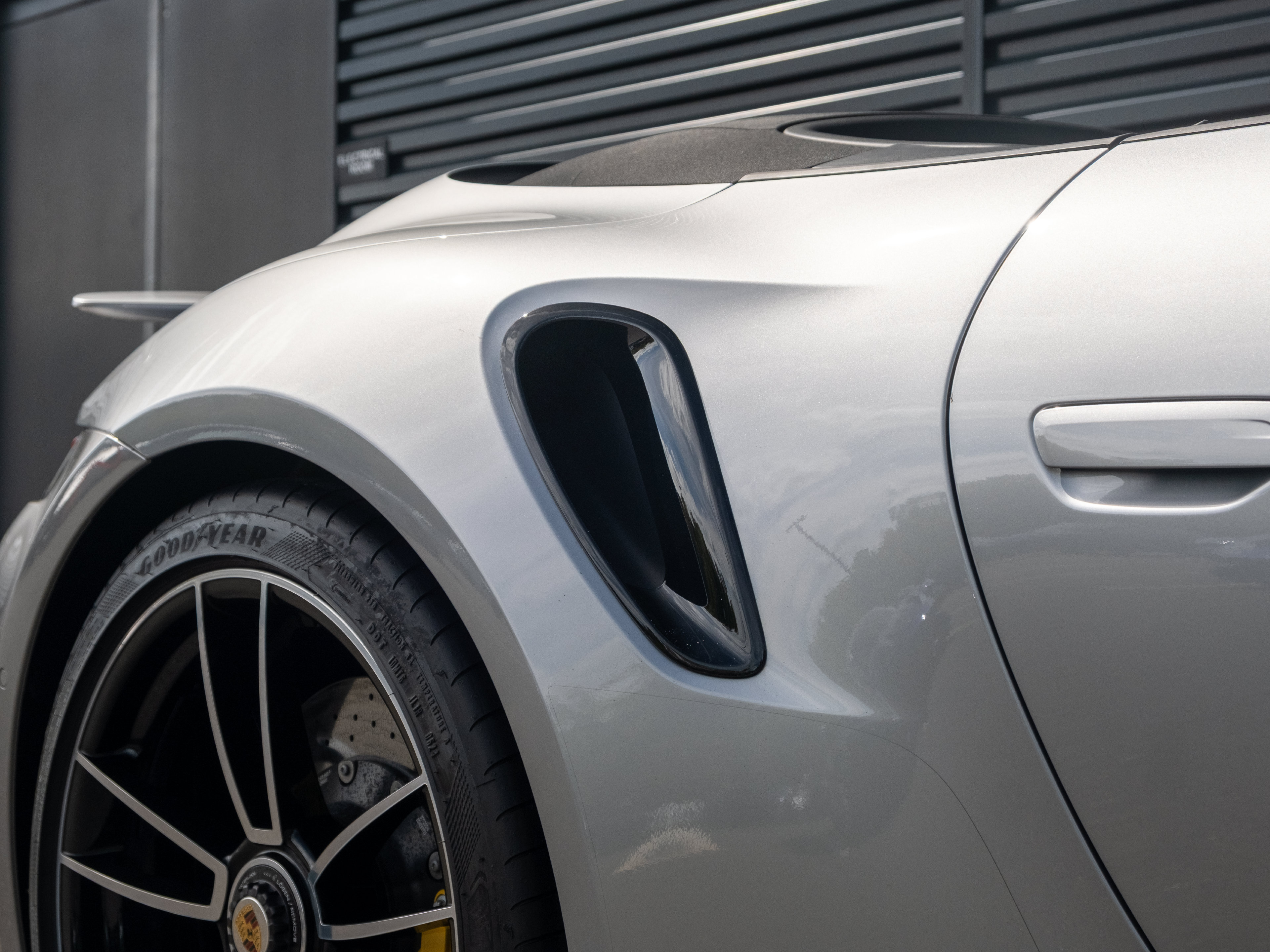 Certified 2024 Porsche 911 Turbo S AWD/4WD image 19
