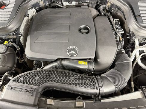 Used 2022 Mercedes-Benz GLC 300 image 30